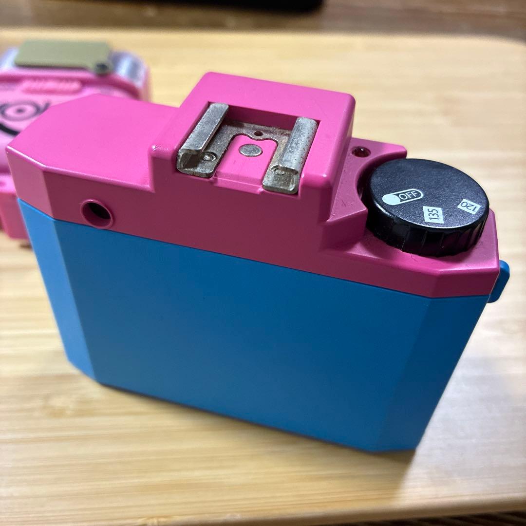 Holga Digital トイカメラ ピンク・ブルー