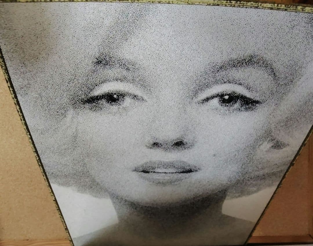 マリンモンローミラー