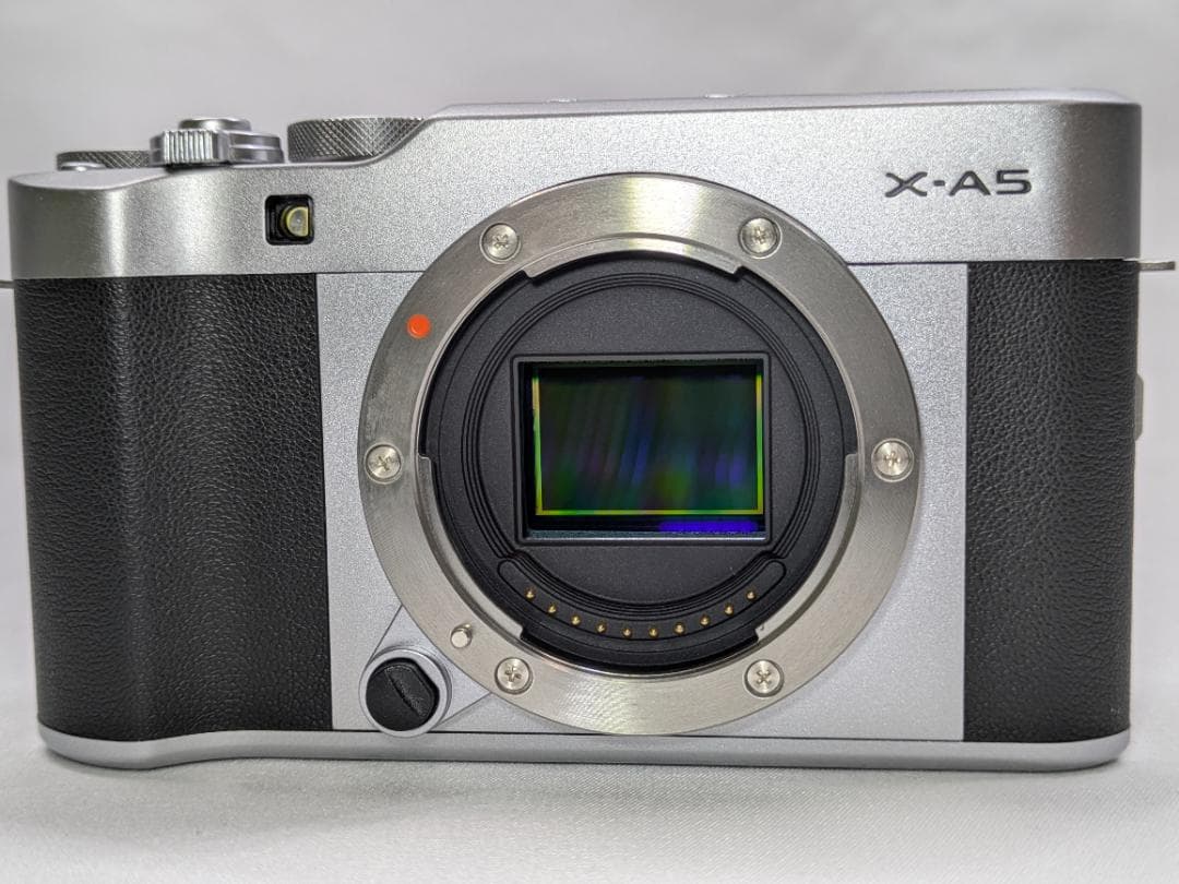 美品 Fujifilm X-A5 XC 15-45mm レンズ #279