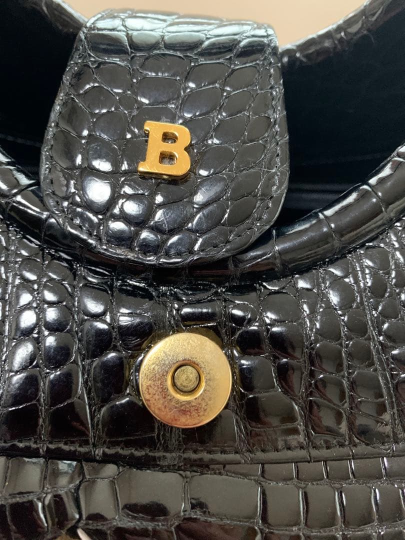 BALLY シャイニングクロコダイルハンドバッグ黒　ドイツ製