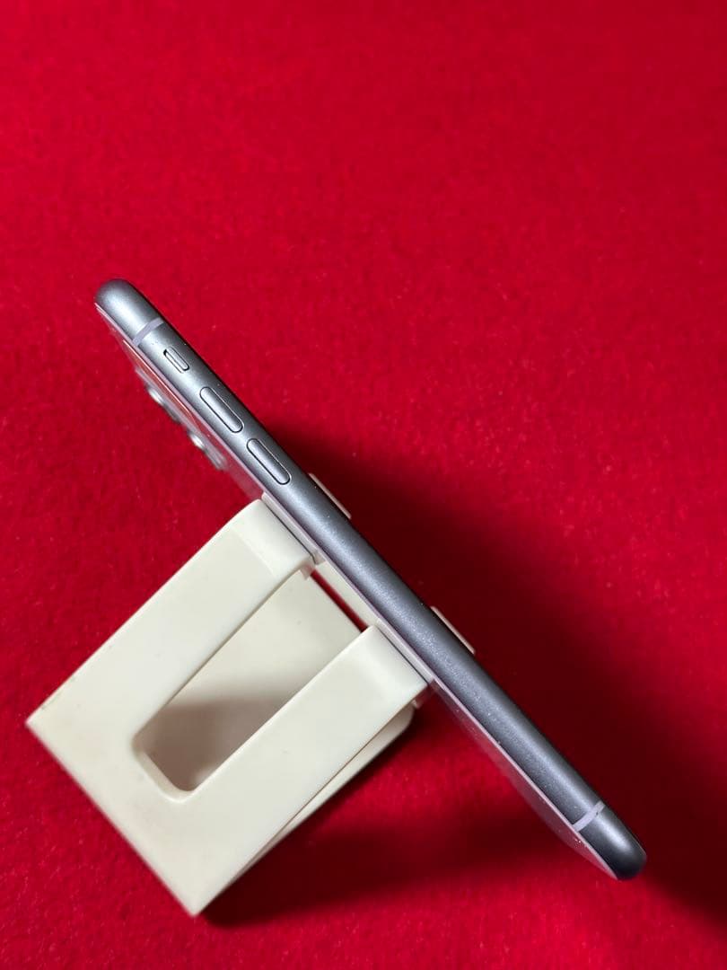 【7050】iPhone 11 パープル64GB simフリー