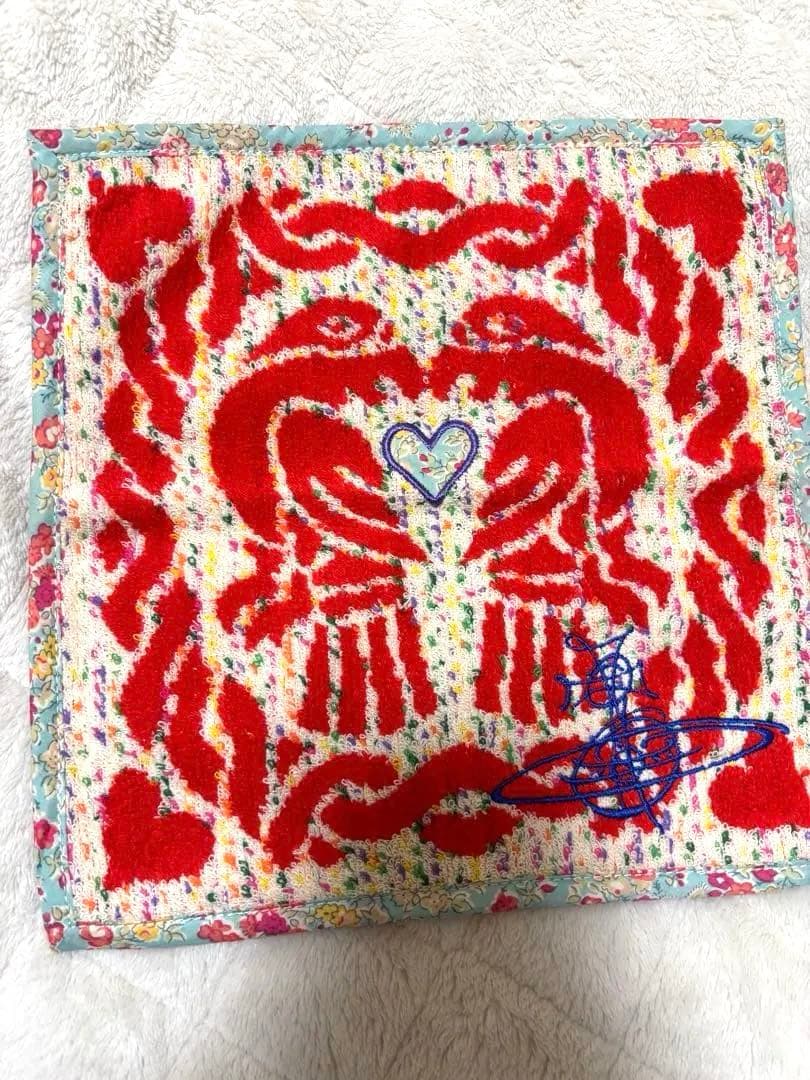 ヴィヴィアンウエストウッド　新品未使用タグなしハンカチ 8セット