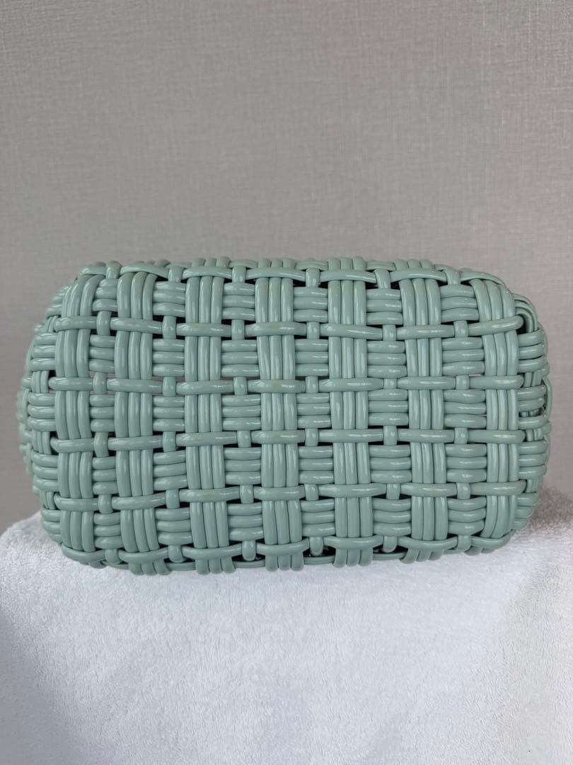 BALENCIAGA ミントグリーン かごバッグ