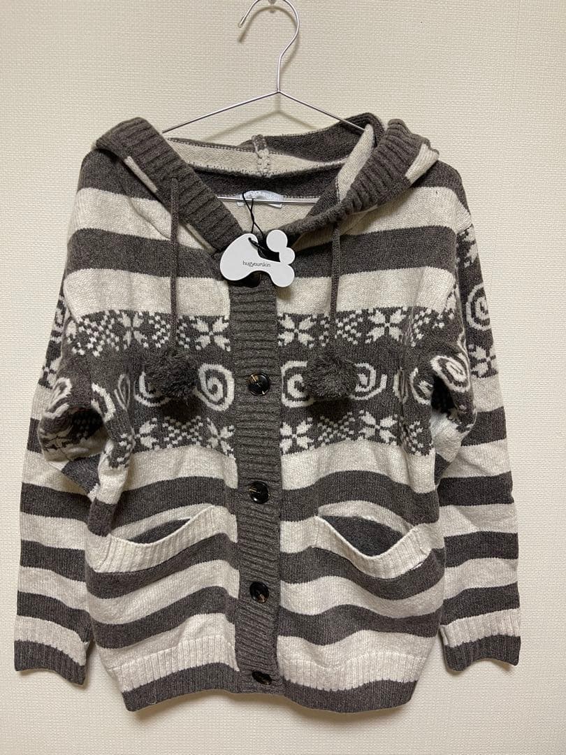 トップス HUG YOUR SKIN Angel wing pom-pom hooded