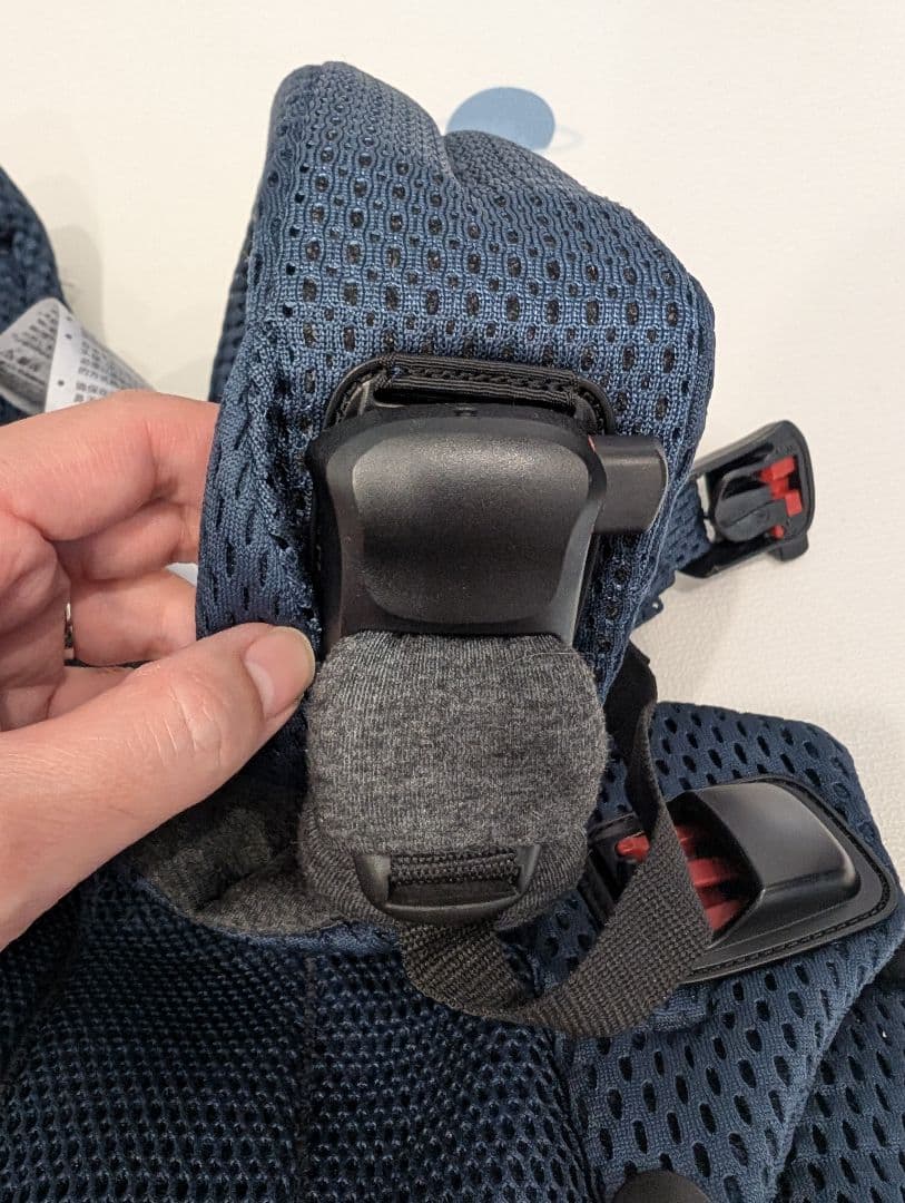 【美品】BABYBORN HARMONY ネイビー 箱、説明書あり 抱っこ紐