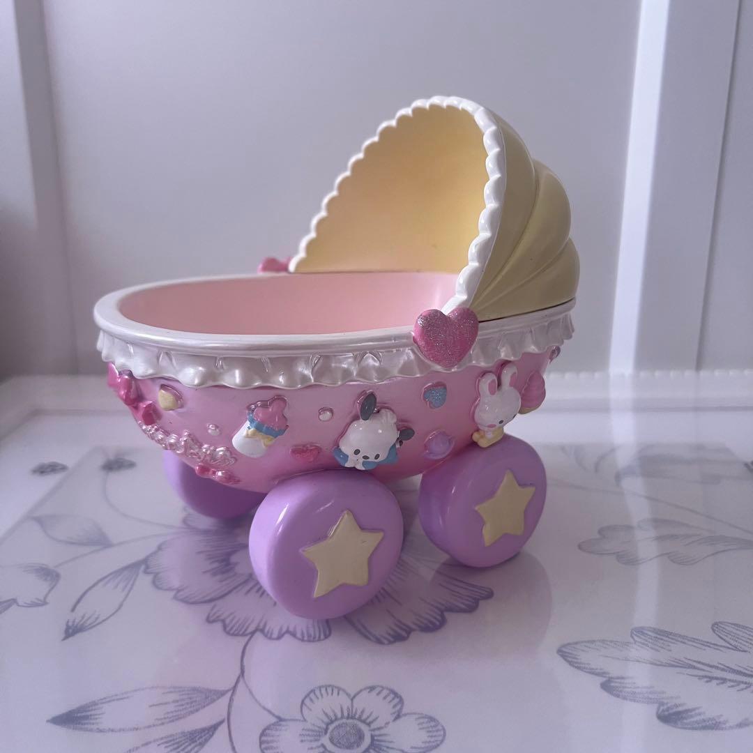 サンリオ ベビーカー型小物入れ