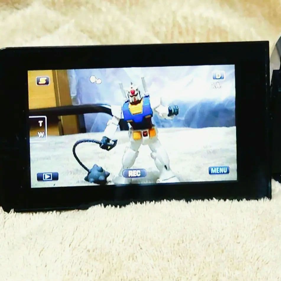 ★JVC ビクター エブリオ GZ-HM670 Everio ビデオカメラ