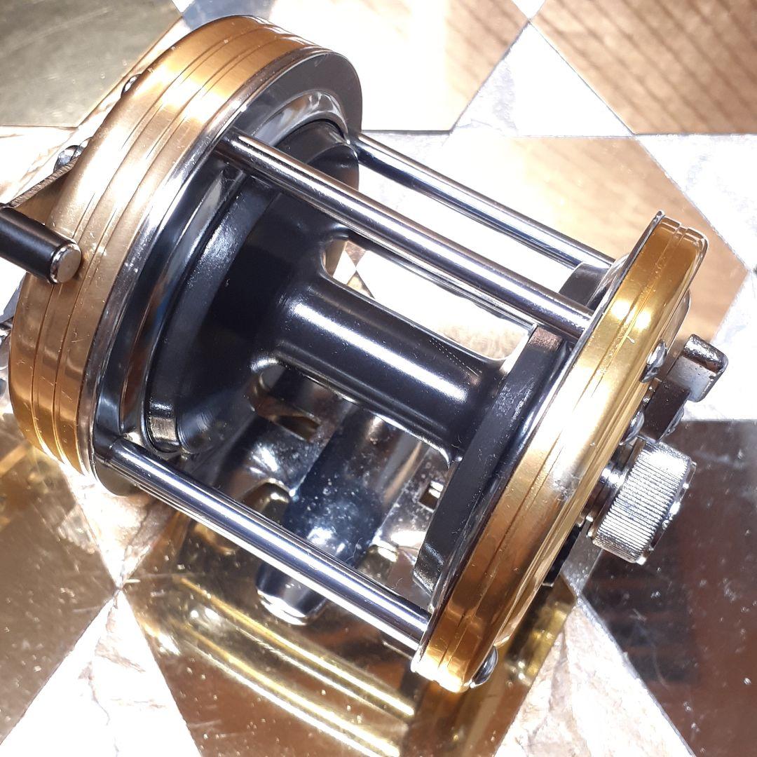 ダイワ シーライン 300 ベイトリール 石鯛 イシダイ 船用 磯釣り 極美品