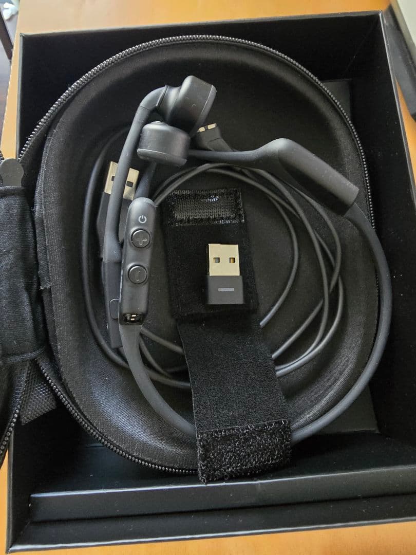 SHOKZ OPENCOMM 2 UC USB-A骨伝導ヘッドセット