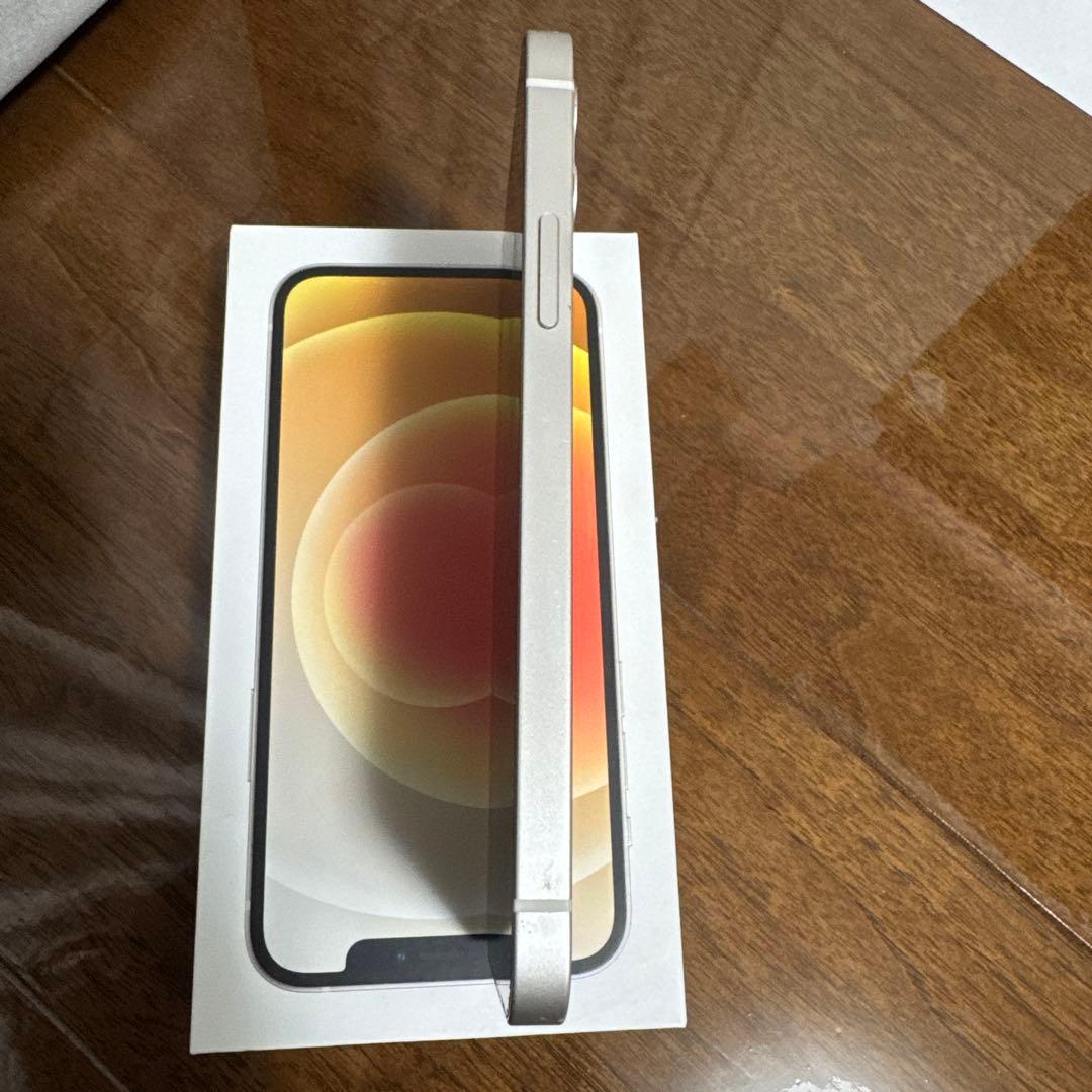 iPhone12 64G ホワイト SIMフリー 不具合なし