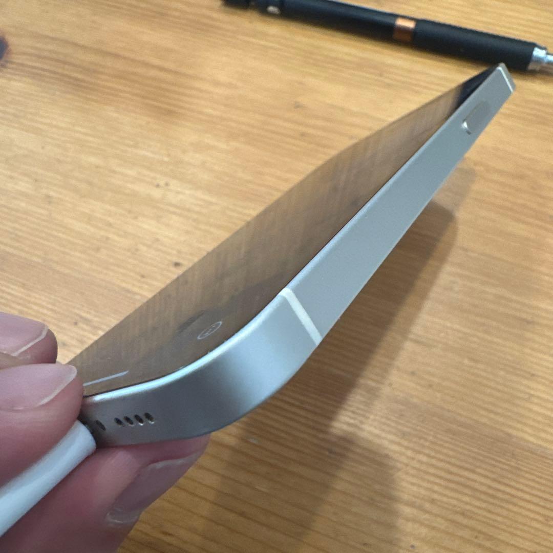 ④Apple iPhone 12miniホワイト 本体１２８Ｇ