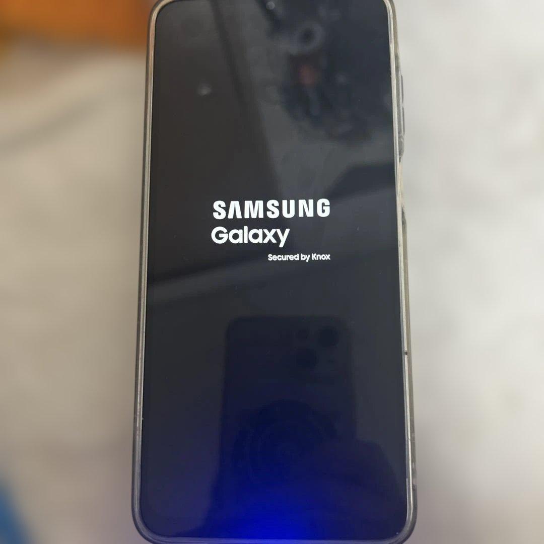 Samsung Galaxy スマートフォン 本体 ライトブルーカーバ付き