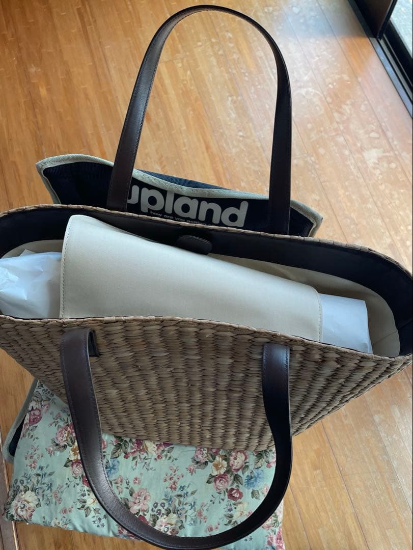 キタムラの　セミショルダーカゴバッグ　チョコ