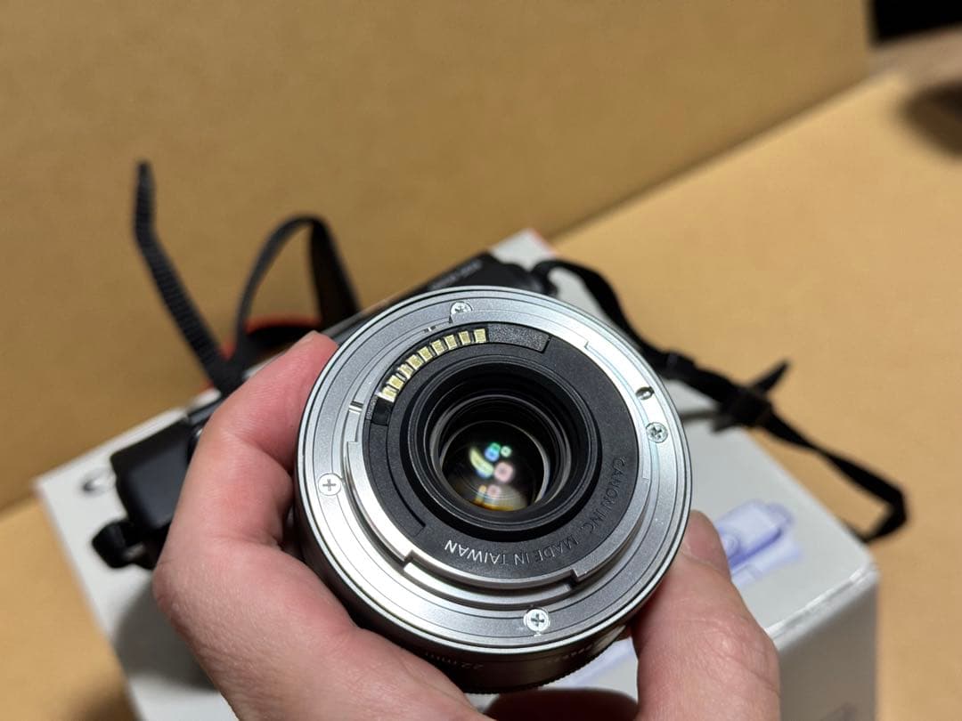 デジタルカメラ Canon EOS M200 & EF-M22mm F2 STM