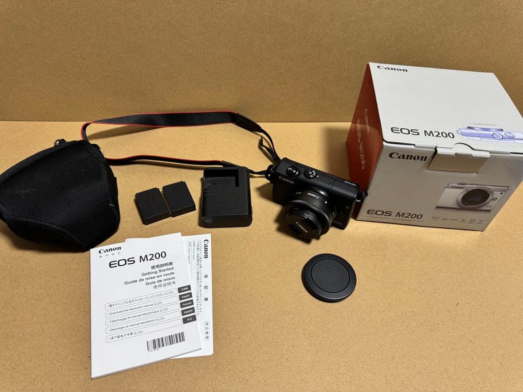 デジタルカメラ Canon EOS M200 & EF-M22mm F2 STM