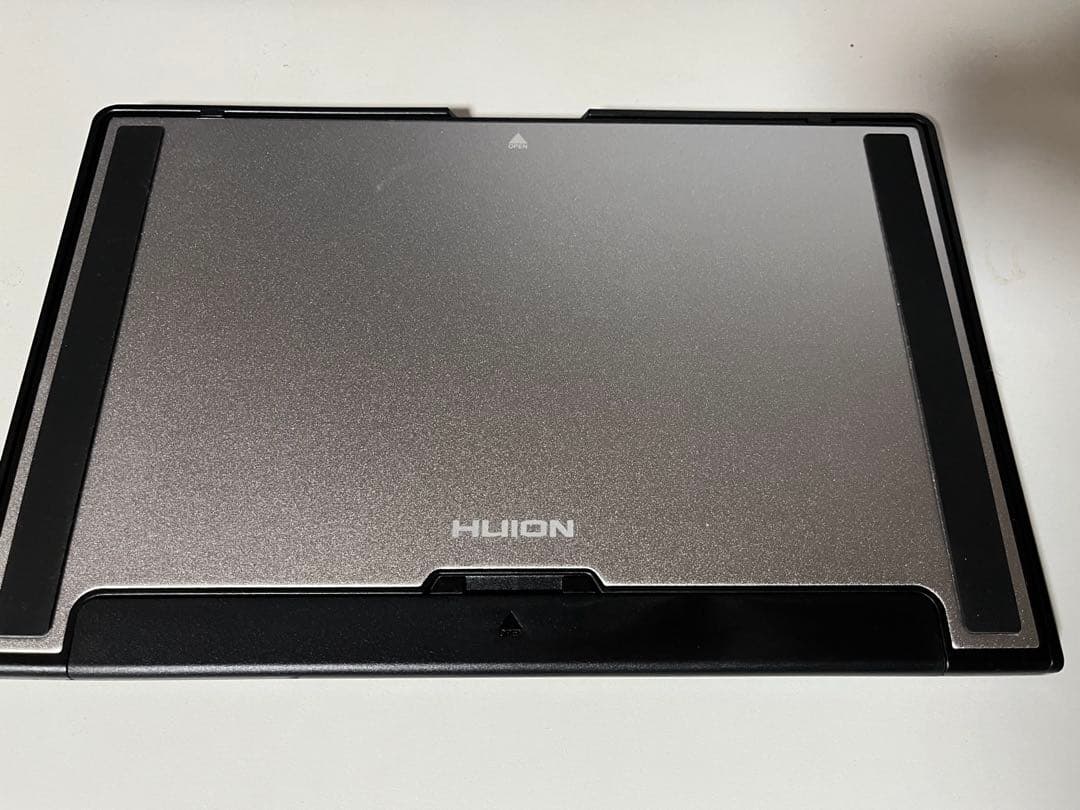 KAMVAS12 HUION 液タブ