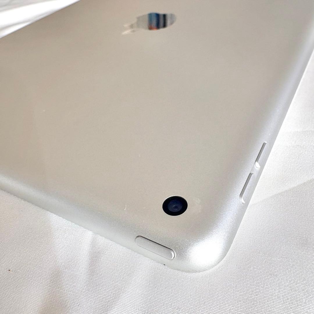 iPad 第7世代 128GB Wi-Fi シルバー 本体 47%動作確認済