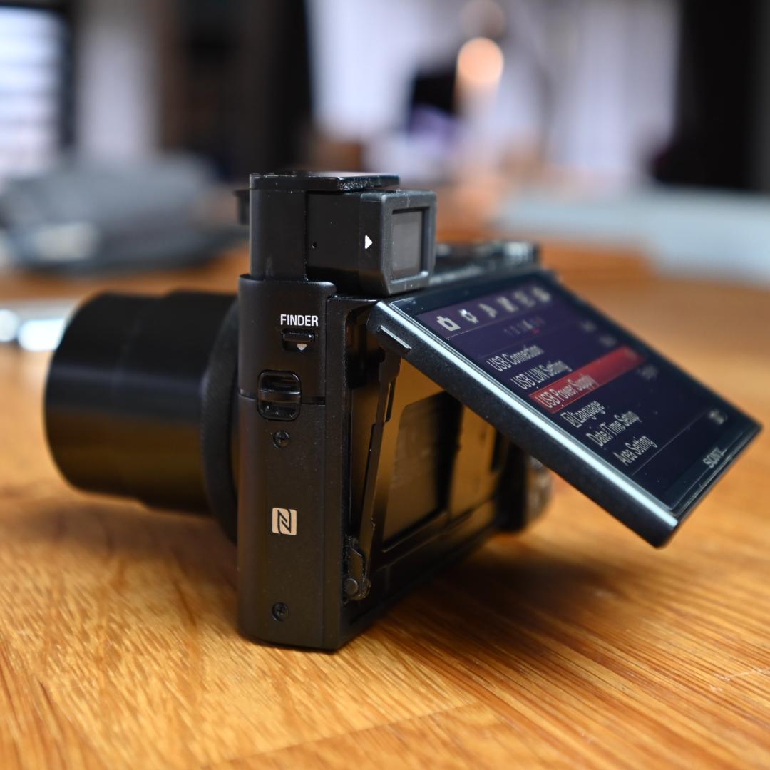 デジタルカメラ SONY RX100V DSC-RX100M5 English