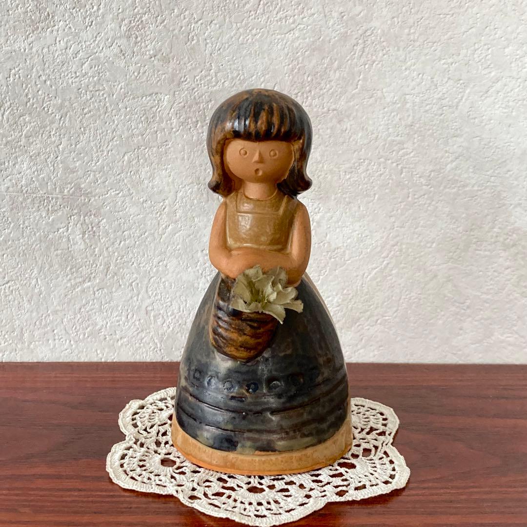 フラワーガール　陶器　置物　スウェーデン　北欧　ヴィンテージ