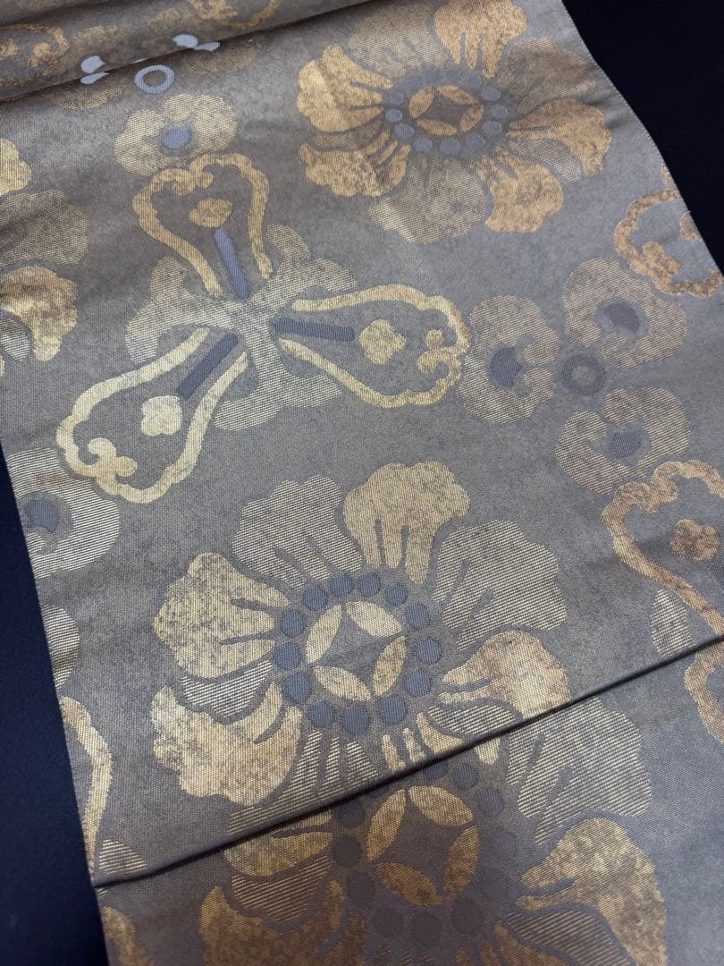 【極美品】伝統工芸士「内田弘基氏作」経糸4600本織「牡丹文様」オリーブ色