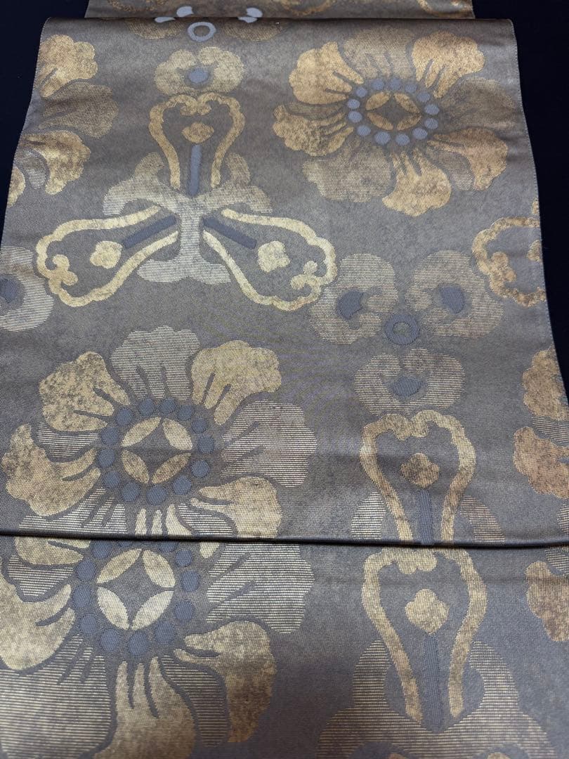 【極美品】伝統工芸士「内田弘基氏作」経糸4600本織「牡丹文様」オリーブ色