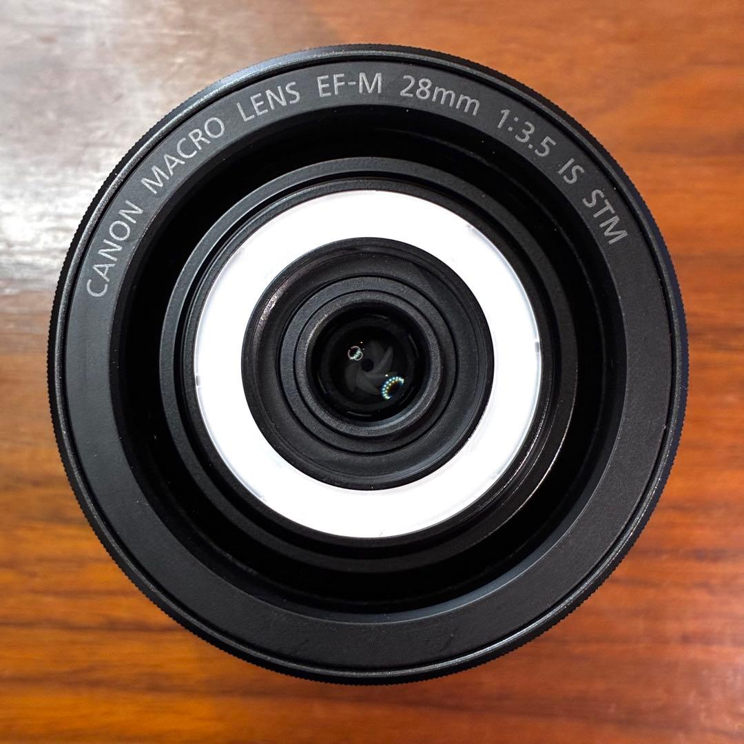 Canon キャノン　EF-M28mm F3.5 マクロ IS STM