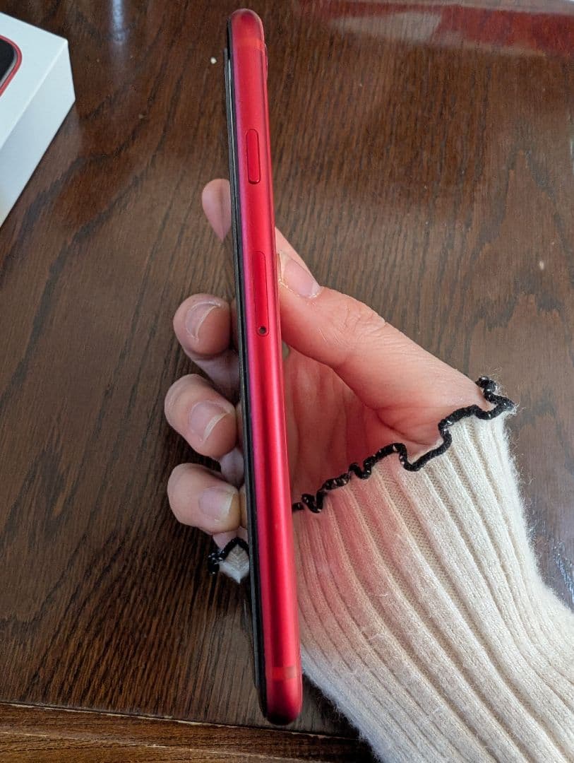 iPhoneSE第２世代(SE2) レッド