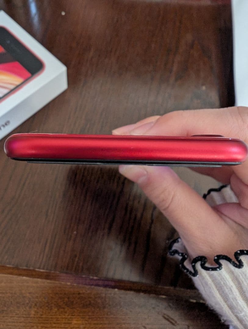 iPhoneSE第２世代(SE2) レッド