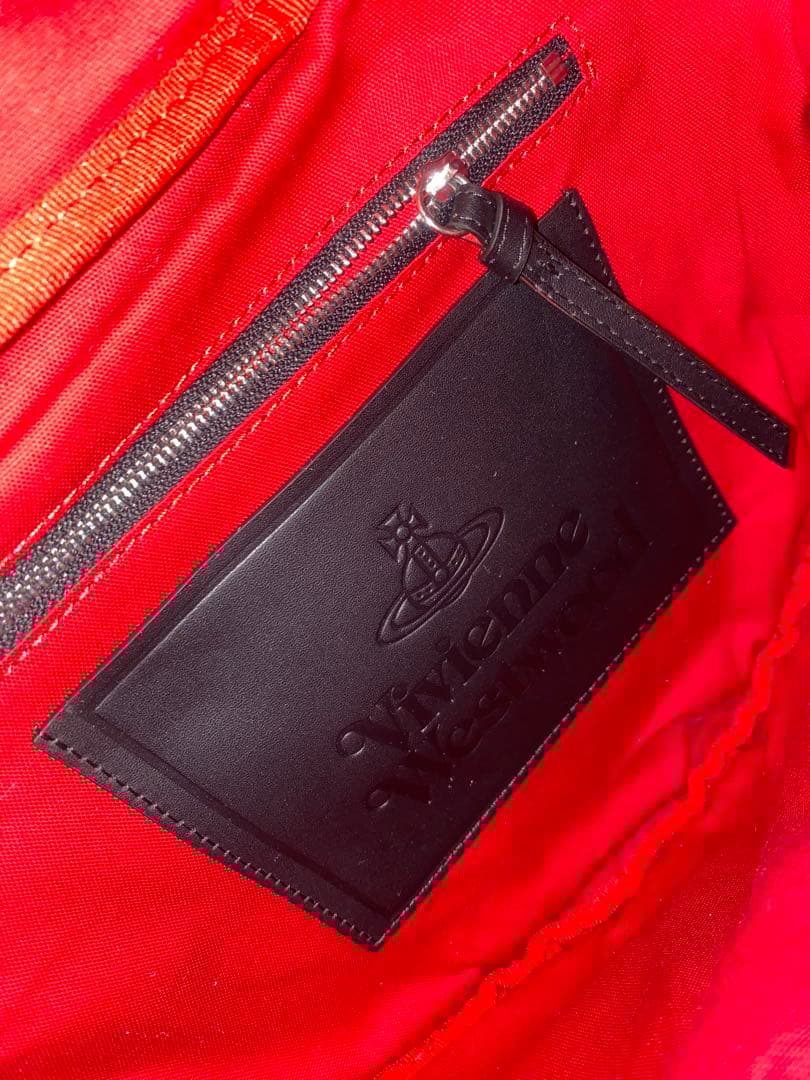 ヴィヴィアンウエストウッド PUNK変形ボデ イバッグ