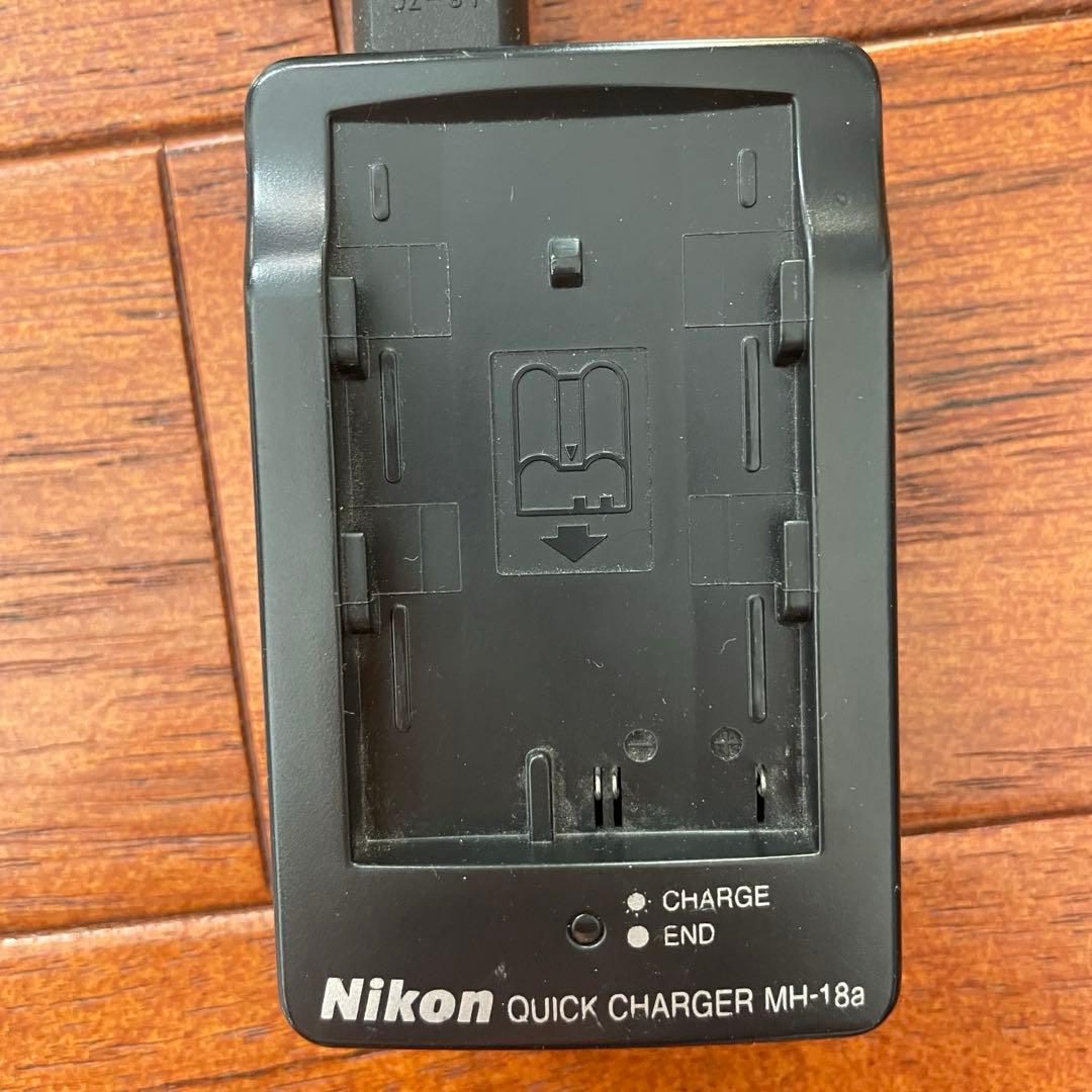 Nikon D300 + AF-S DX 18-200mm VR レンズセット