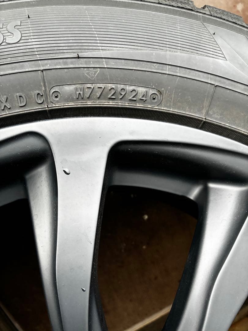 スタッドレス　18インチ ブラックホイールセット235/60R18 cx60など