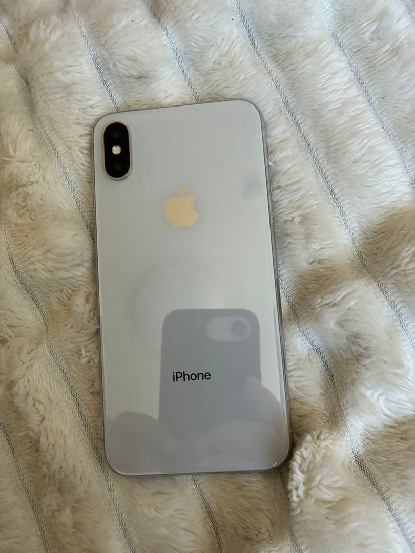 iPhone X 64GB 程度良好　64GB イオシスで購入