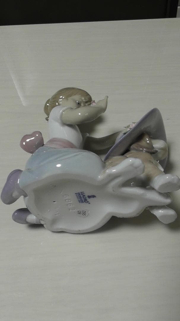 LLADRO　リヤドロ【おめかししようね】リアドロ　インテリア　　Ｌ492