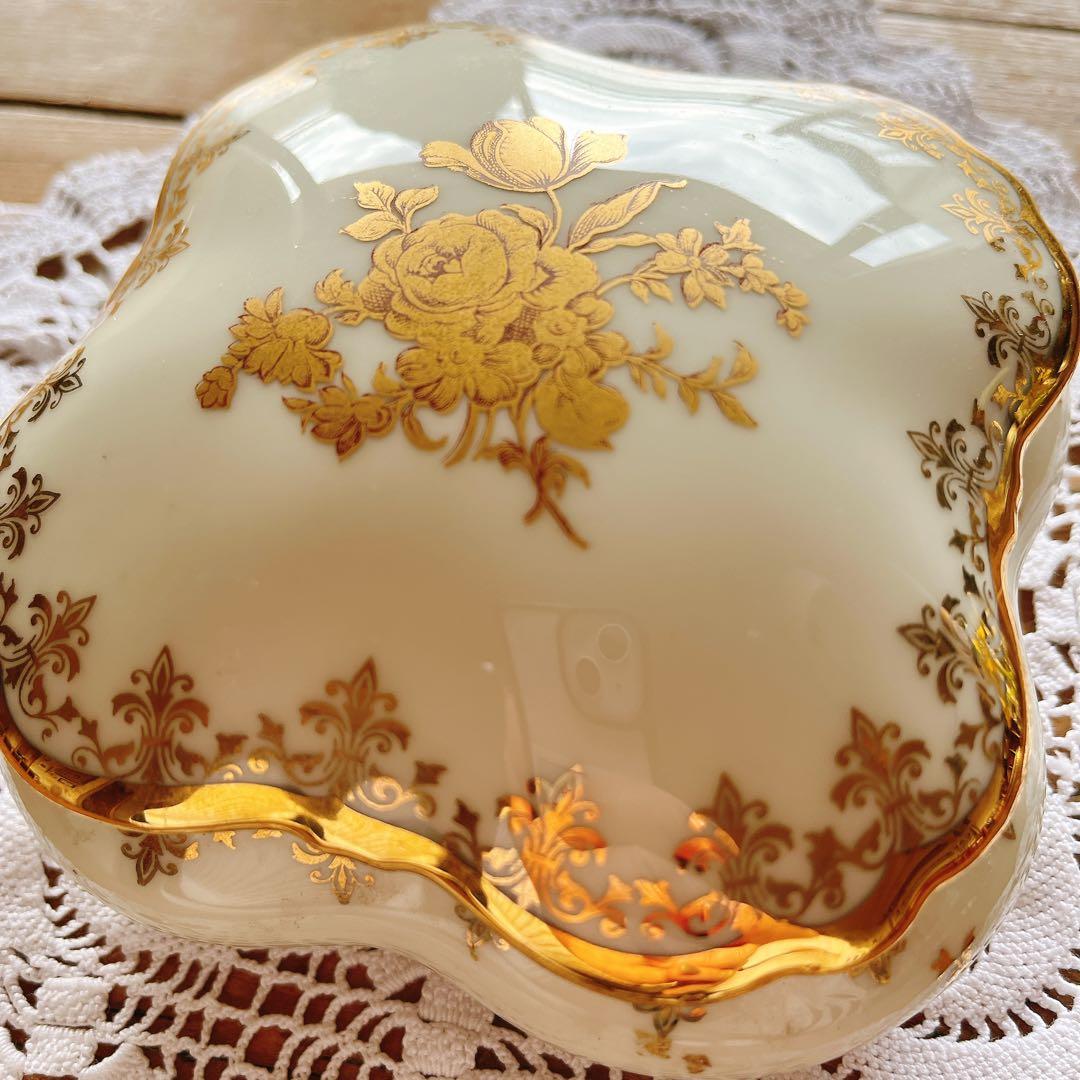 リモージュLIMOGES 金彩花柄のボンボニエール