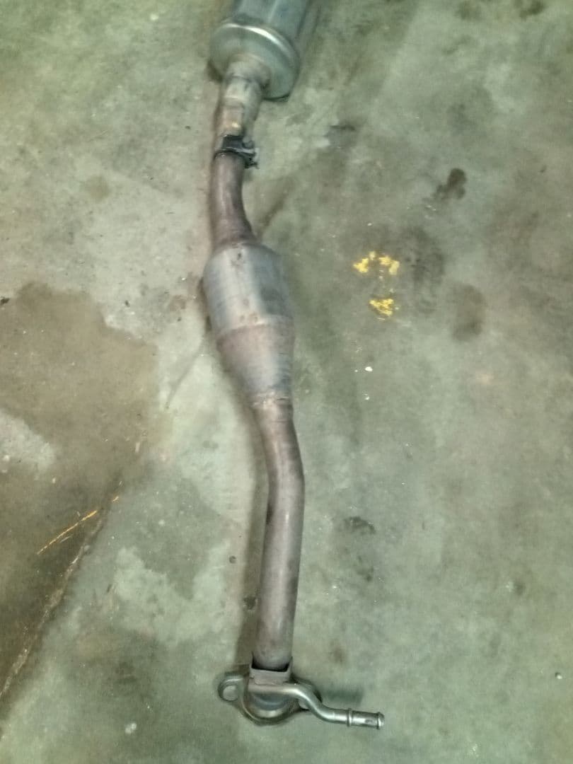 ha36sアルトワークスRSのBLITZフロント中間パイプマフラー