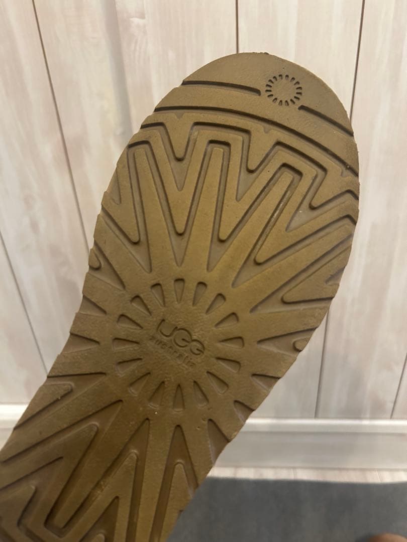 UGGアグ　クラシックミニ5884 24cm ムートンブーツ　ブラウン