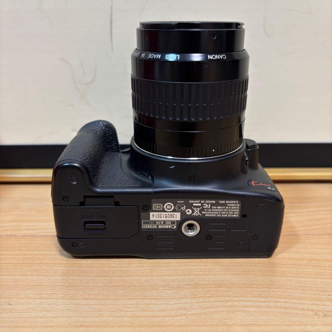 Canon EOS Kiss X3 デジタル一眼レフカメラ　レンズキット