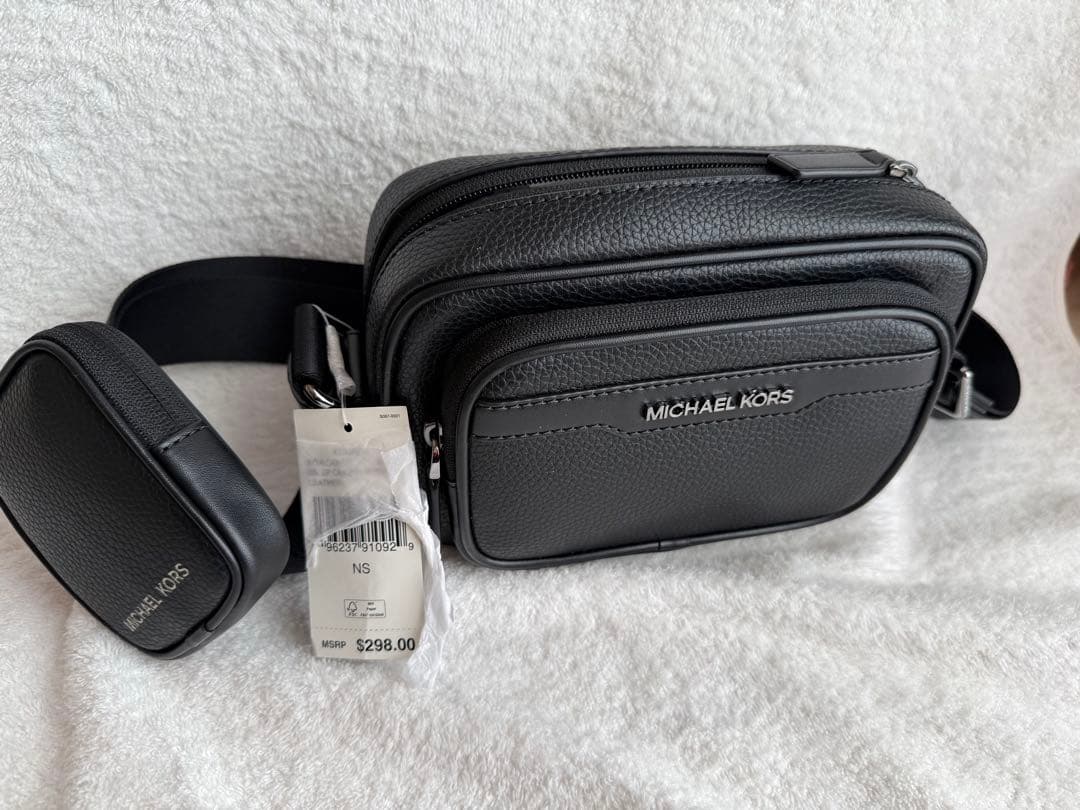 【ハワイ正規店購入】MICHAEL KORS ブラックショルダーバッグ