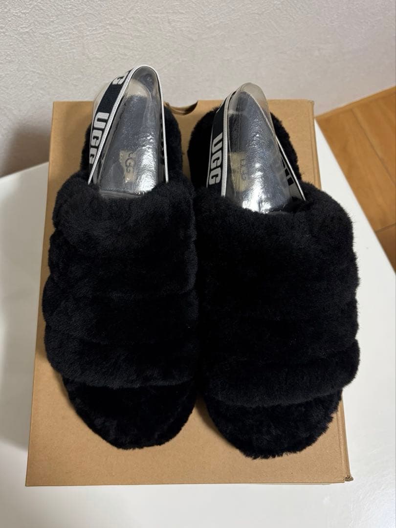 【未使用】 UGG アグ ファー サンダル 黒 25cm