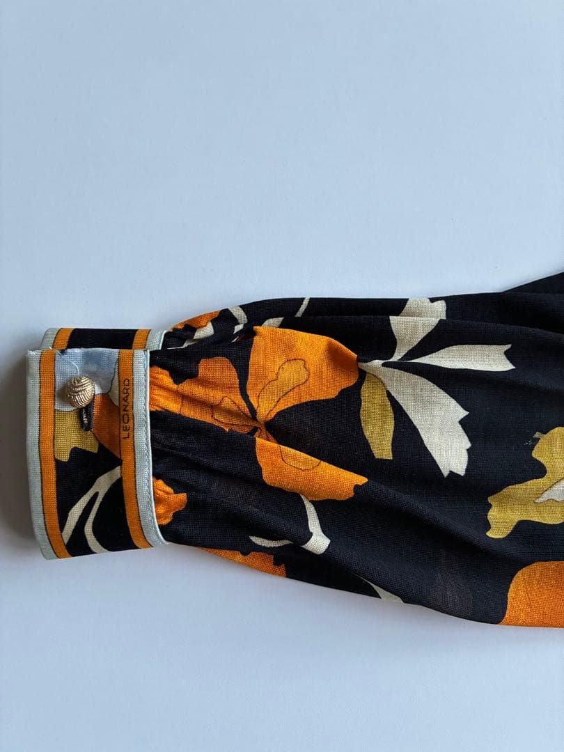 LEONARD 長袖ブラウス 花柄 シルク40% ウール60%