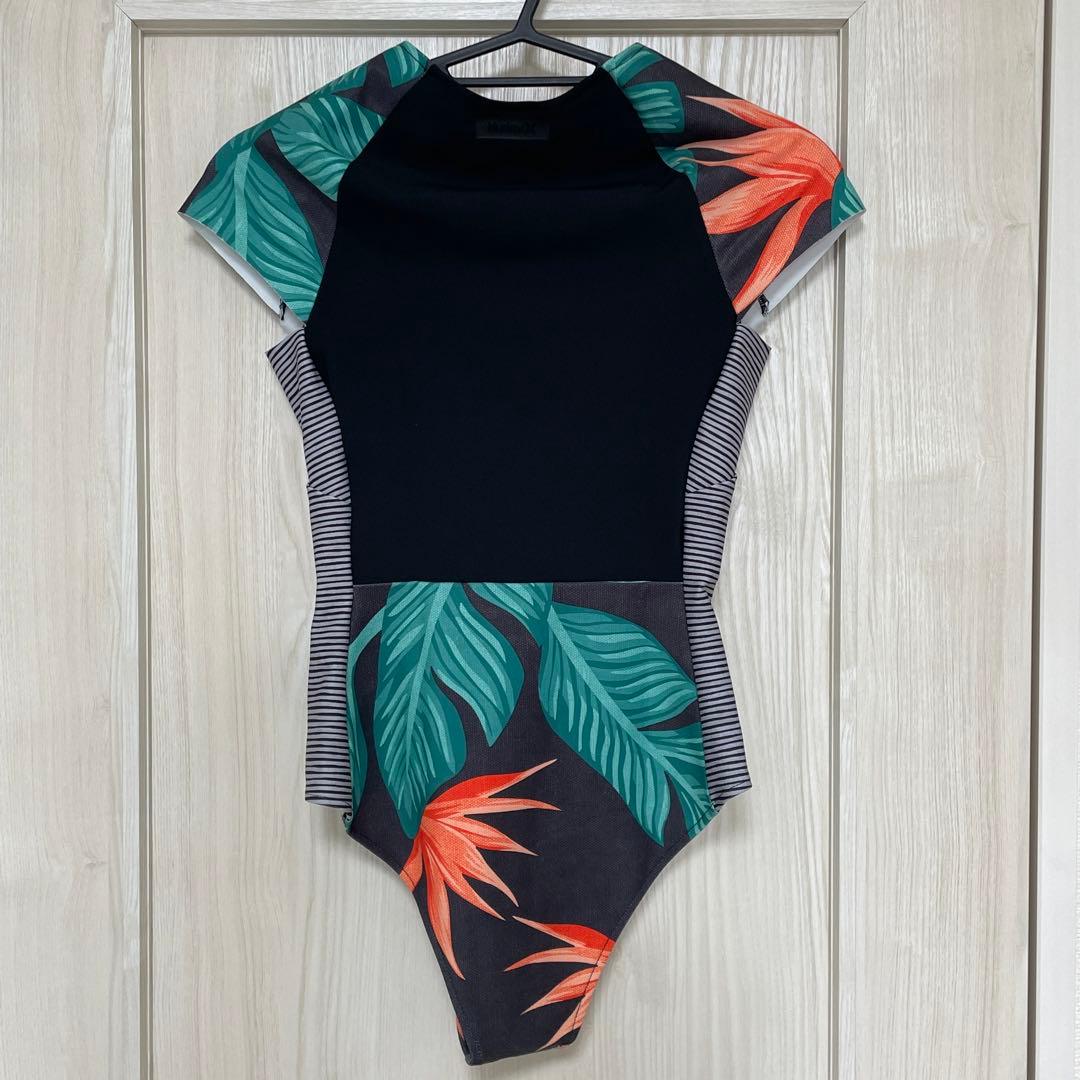 hurley サイズXS ハーレー ラッシュガード 水着