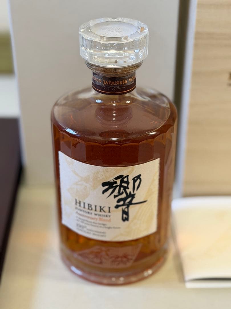 ANAファーストクラス限定 サントリー 響 100周年記念 700ml