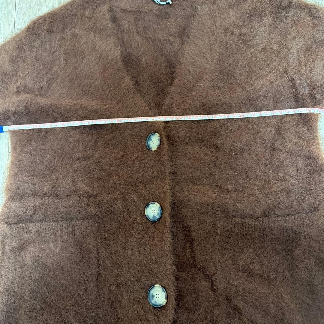 新品ダイアグラムブラウン ボタン付きカーディガン