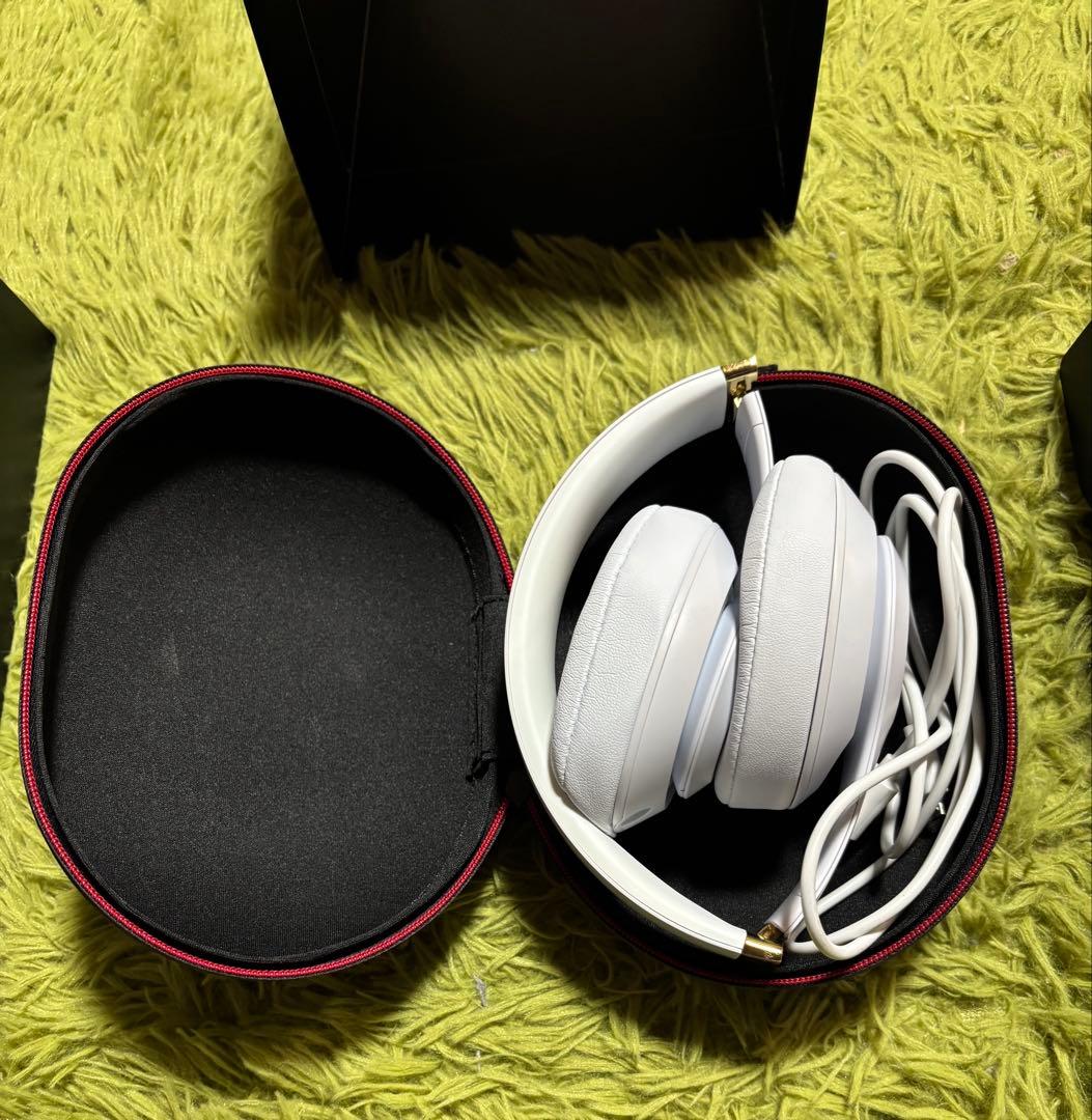 Beats Studio3 ワイヤレスヘッドフォン ホワイト