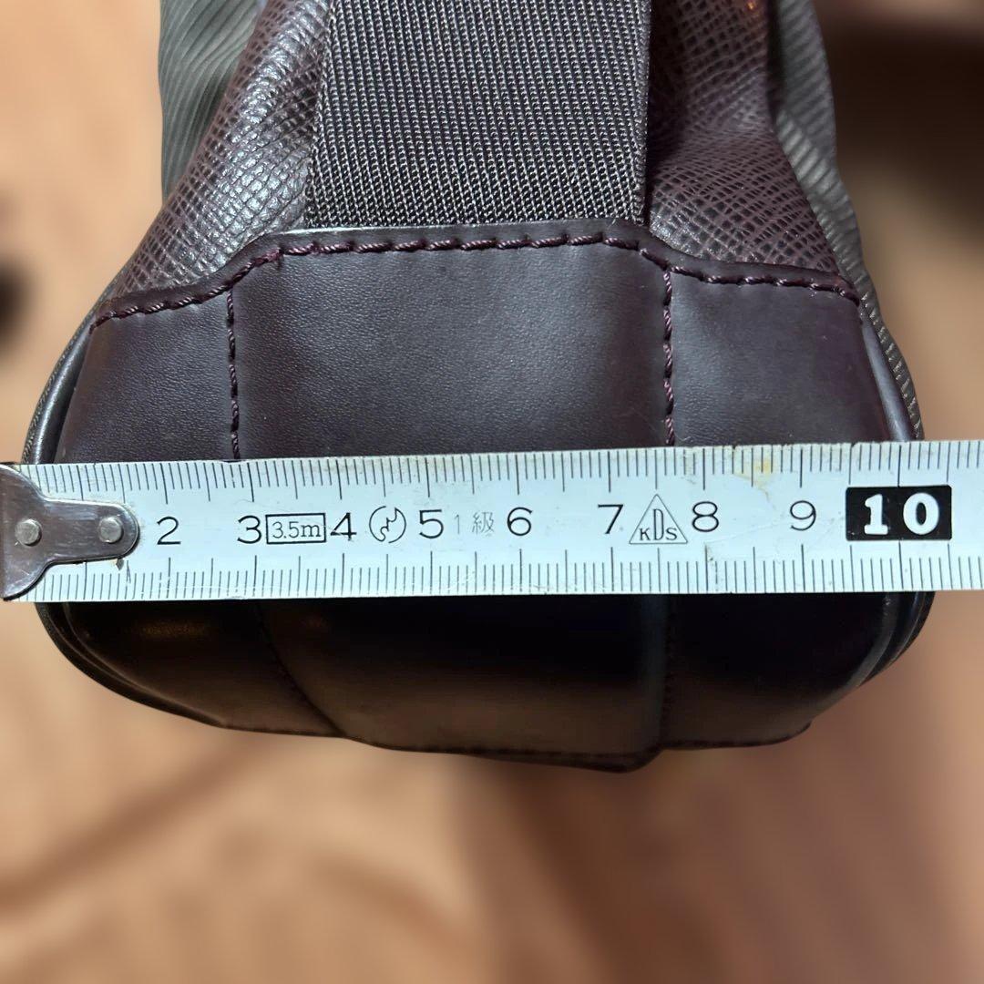 黒霧です。ルイビィトン　タイガ　メッセンジャーバック　ショルダーバック