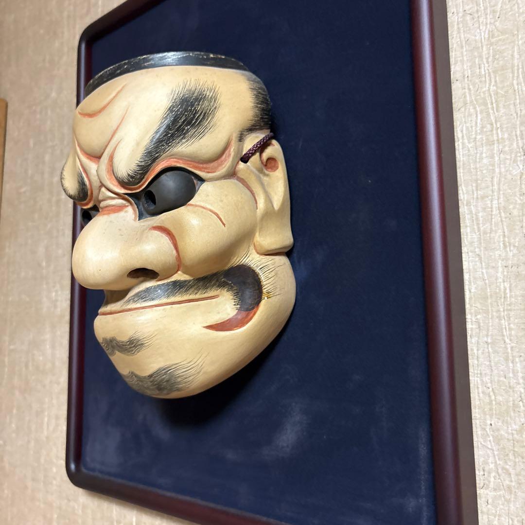 能面 木製 伝統的なデザイン
