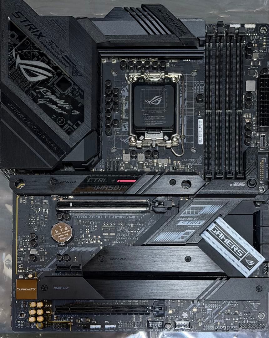 マザーボード ASUS ROG STRIX Z690-F GAMING WIFI