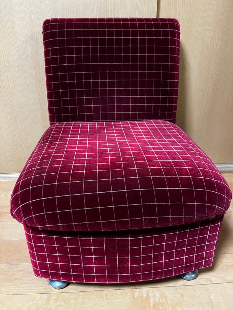 レトロなチェック柄ソファ（おさるのジョージ）