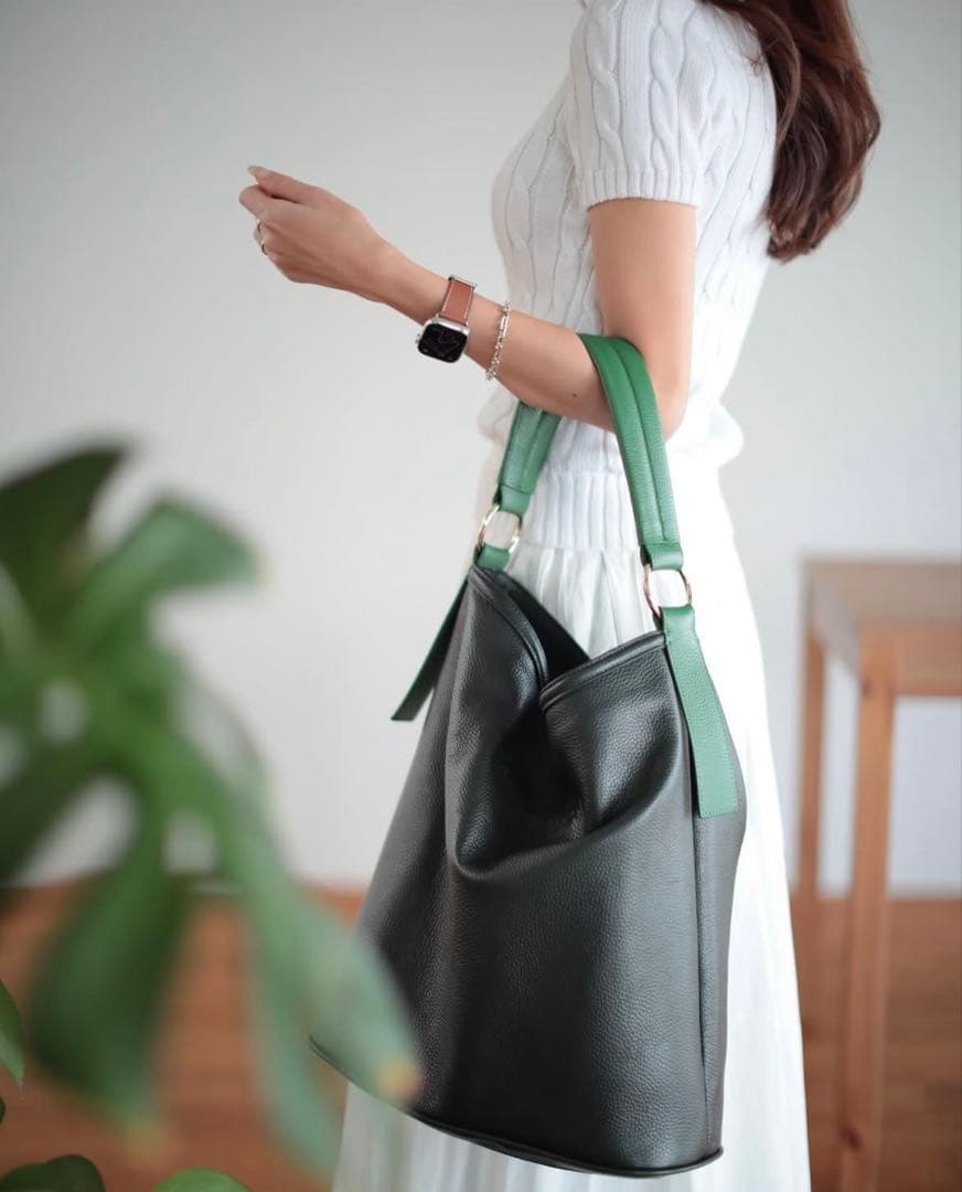 新品未使用 HINC NUNC レザー トートバッグ