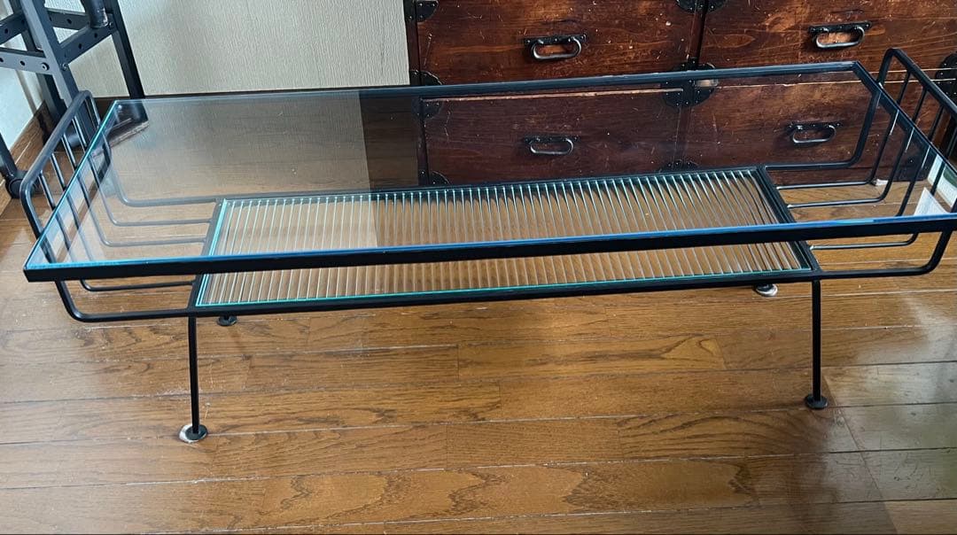 送料込み・アイアンガラステーブル